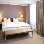 Trip Stadthotel Ξενοδοχείο 3*