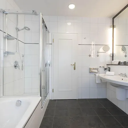 Trip Stadthotel 3*