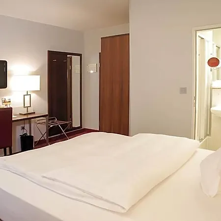 Trip Stadthotel Hotel 3*