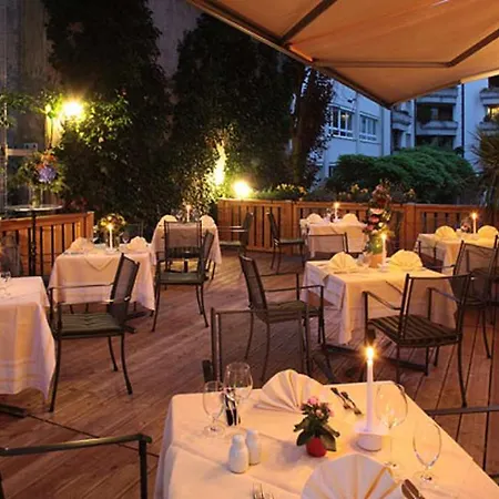 Trip Stadthotel Ξενοδοχείο 3*