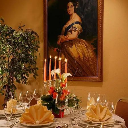 Trip Stadthotel מלון